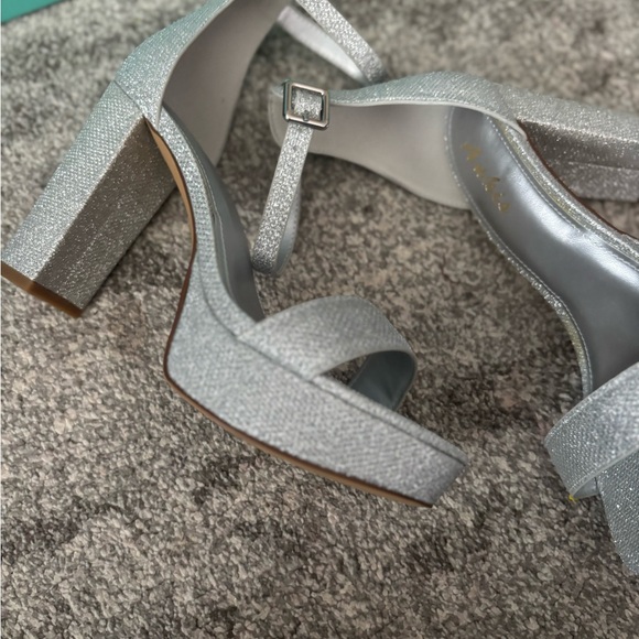 Chunky Platform Heels - Picture 11 of 17